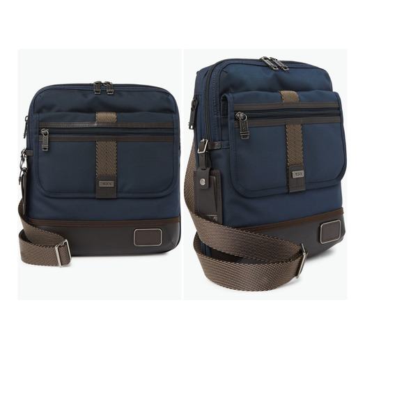 新品未使用Tumi Eastern Zip Top Flap Crossbody Promo Tumi East 